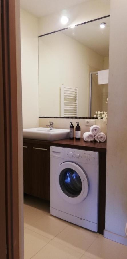 Apartament Na Deptaku W Lecznej Leczna Zewnętrze zdjęcie