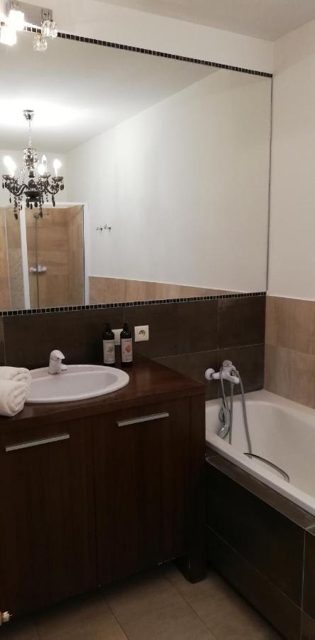 Apartament Na Deptaku W Lecznej Leczna Zewnętrze zdjęcie
