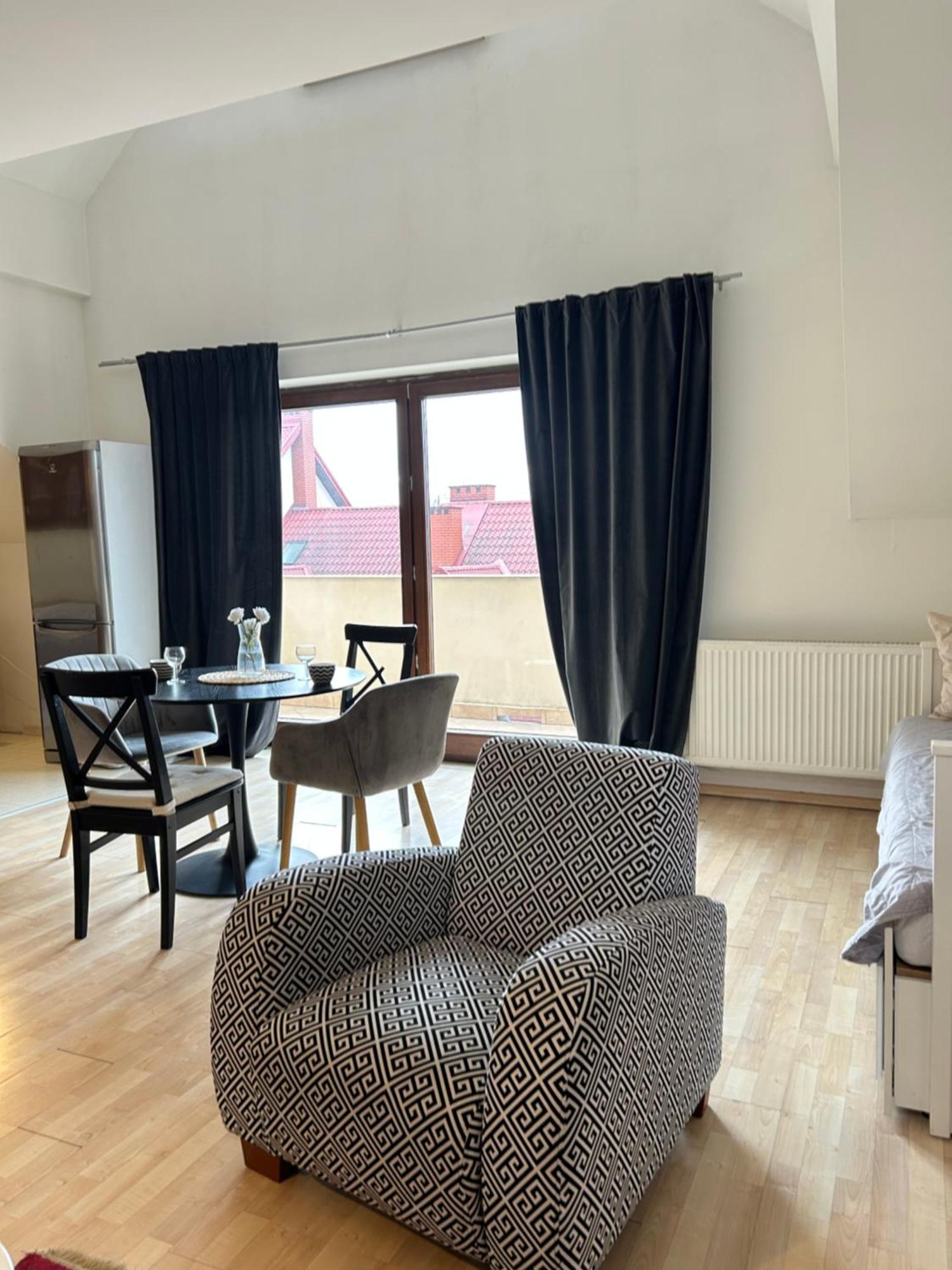 Apartament Na Deptaku W Lecznej Leczna Zewnętrze zdjęcie