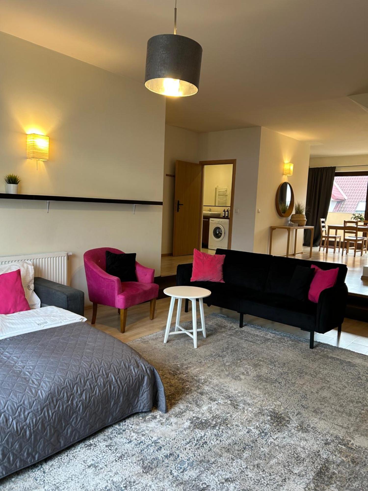 Apartament Na Deptaku W Lecznej Leczna Zewnętrze zdjęcie