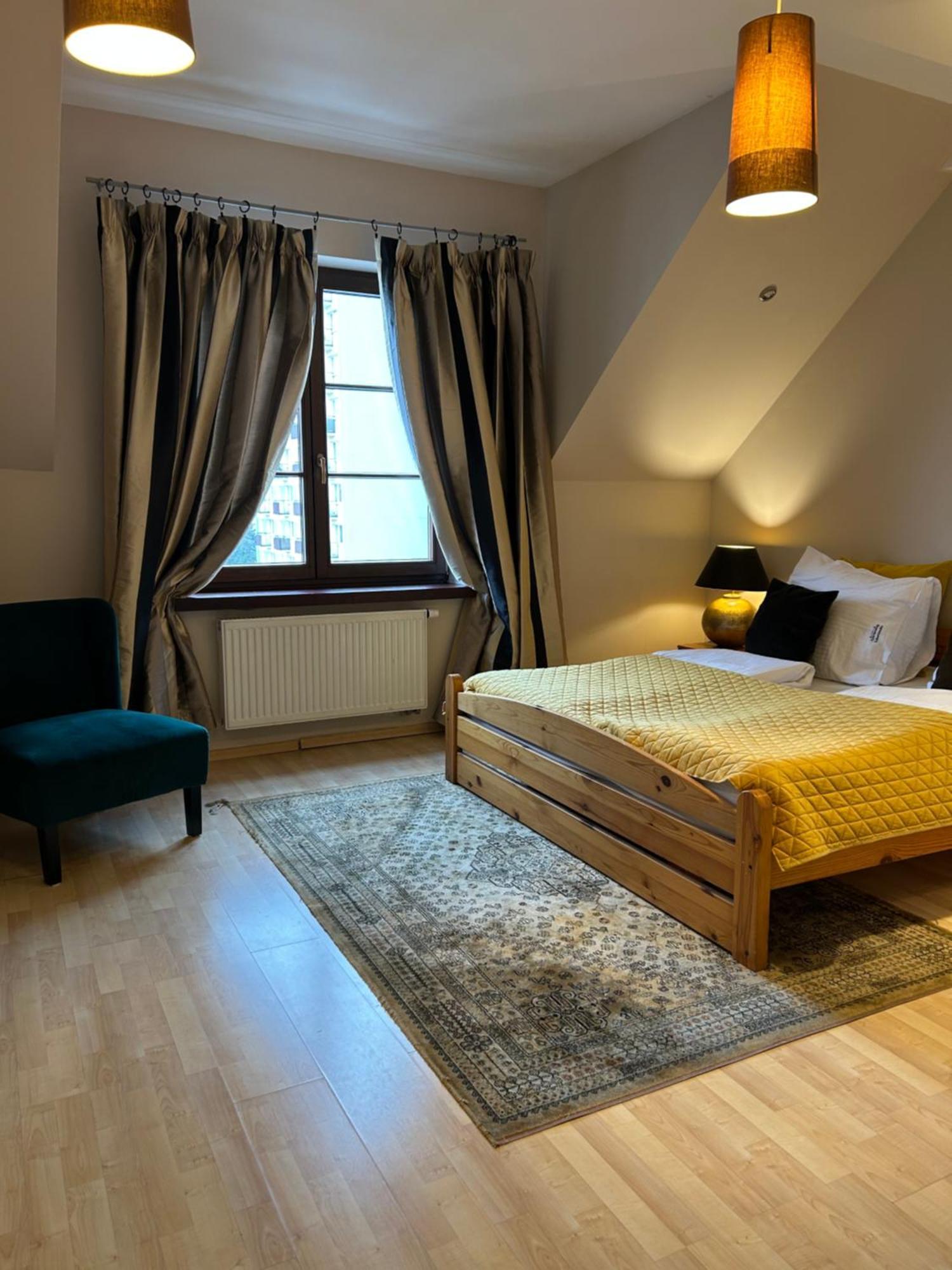 Apartament Na Deptaku W Lecznej Leczna Zewnętrze zdjęcie